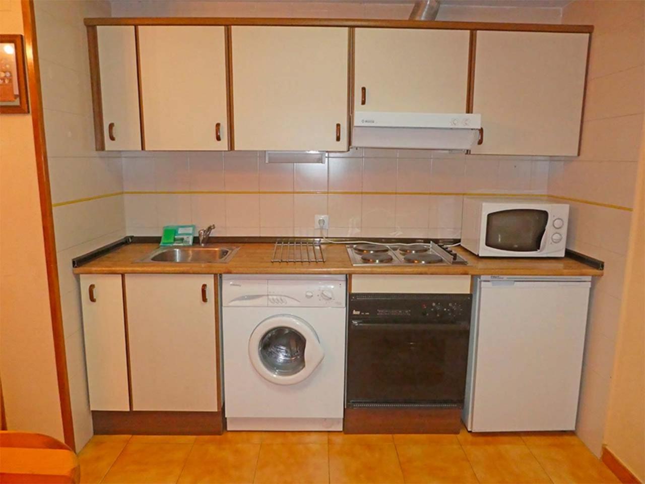 Apartamentos Villanua 3000 ภายนอก รูปภาพ