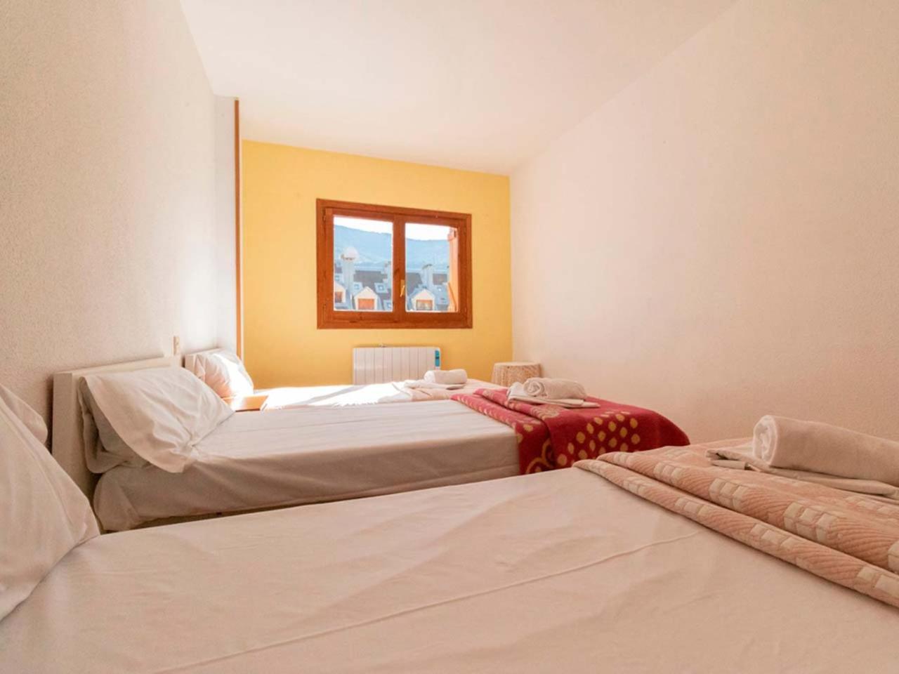 Apartamentos Villanua 3000 ภายนอก รูปภาพ